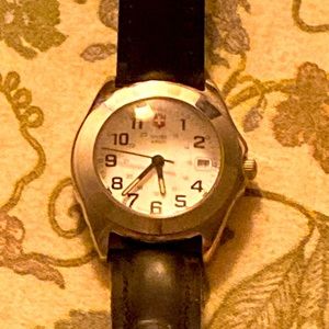 Womens swiss army watch genuine leather.